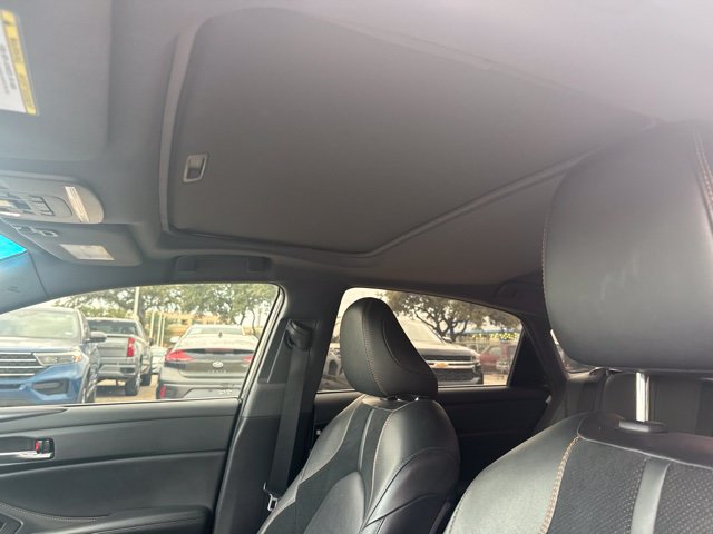 Used 2021 Toyota Avalon XSE FWD image 8