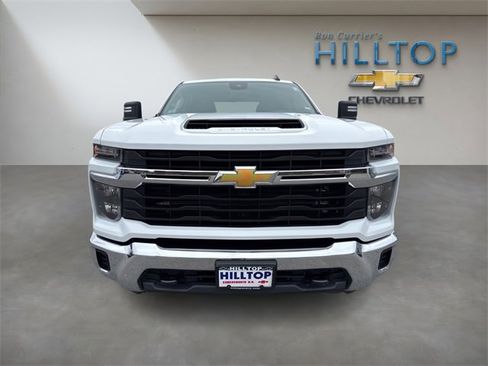Used 2024 Chevrolet Silverado 2500 LT image 12