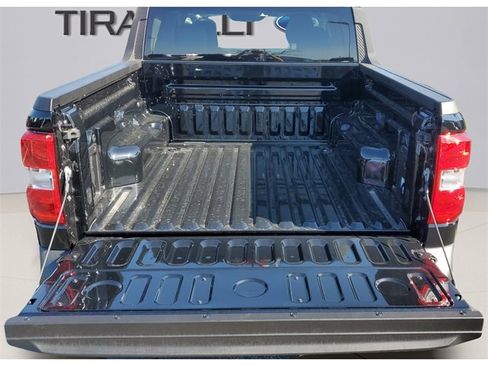 New 2025 Ford Maverick XLT w/ XLT Luxury Package image 9