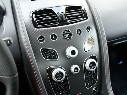 Used 2017 Aston Martin V12 Vantage S RWD image 66