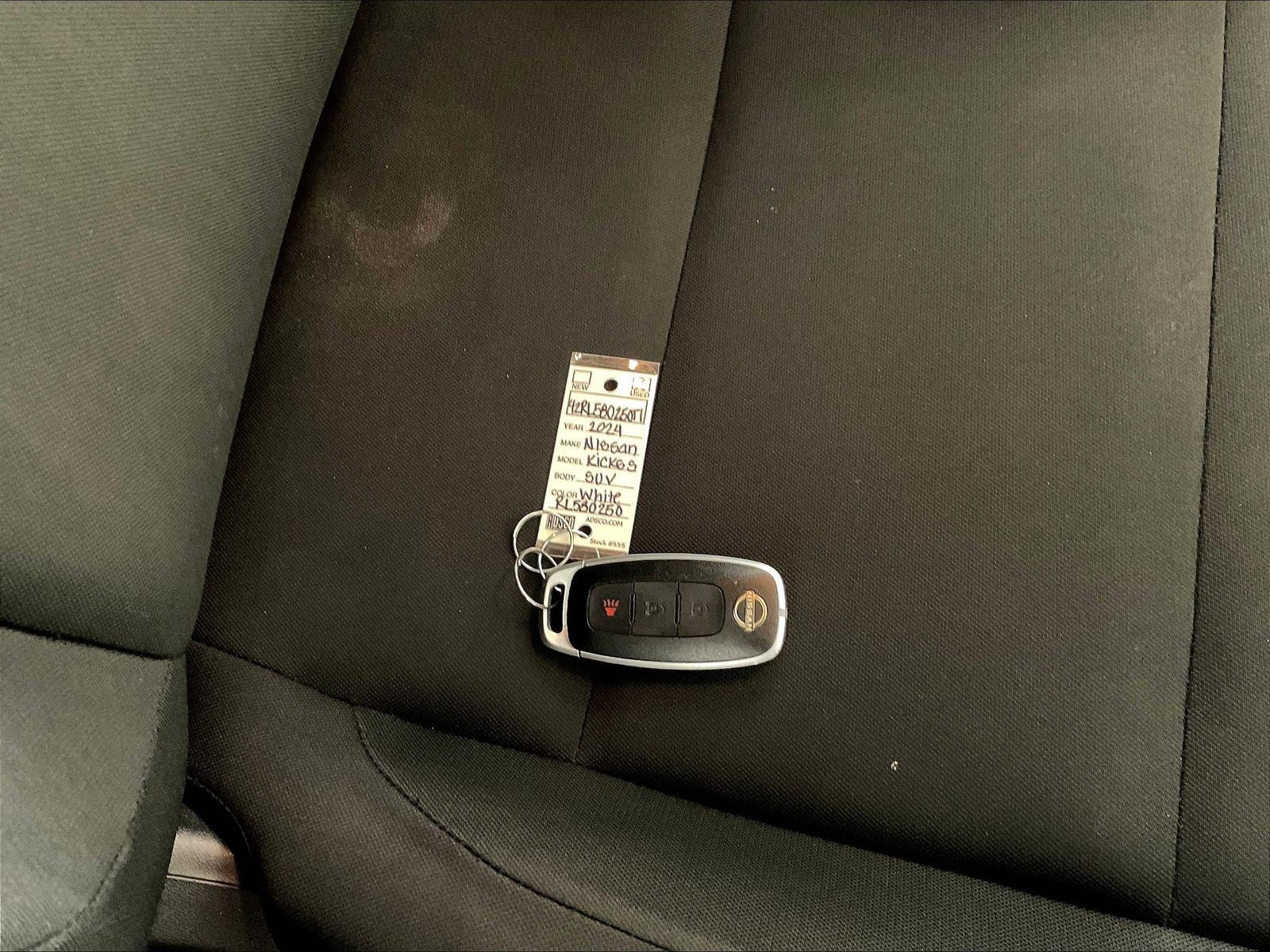 Used 2024 Nissan Kicks S FWD image 33