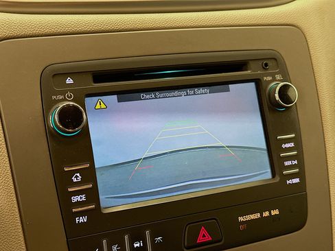 Used 2015 Chevrolet Traverse LS FWD image 22