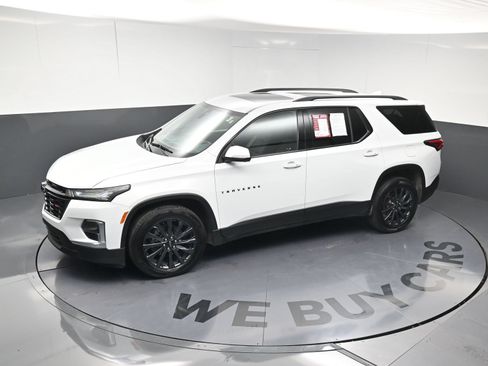 Used 2023 Chevrolet Traverse RS AWD/4WD image 30