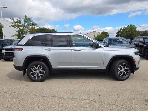 New 2025 Jeep Grand Cherokee Limited w/ MOPAR Finishing Package image 6
