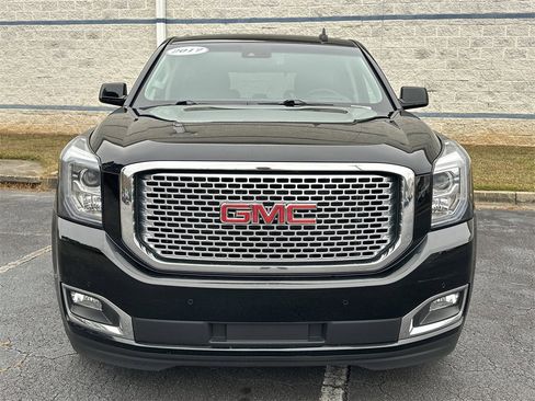Used 2017 GMC Yukon Denali w/ Open Road Package image 2