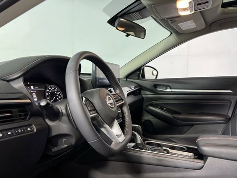 Used 2023 Nissan Altima 2.0 SR image 22
