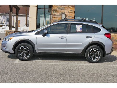 Used 2013 Subaru Crosstrek 2.0i Limited image 6