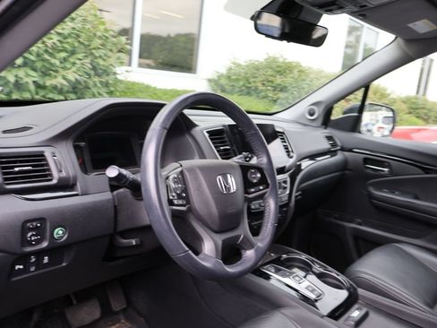 Certified 2022 Honda Pilot Touring image 7