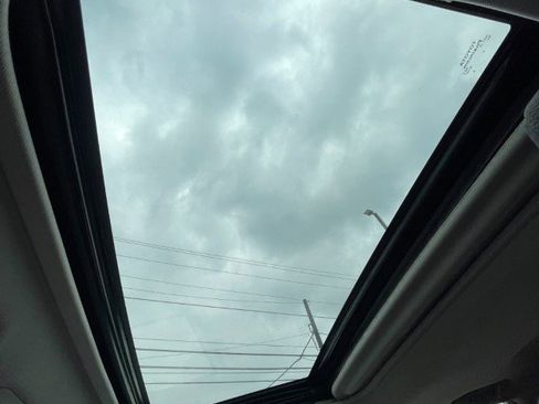 Used 2019 Toyota RAV4 XLE image 42