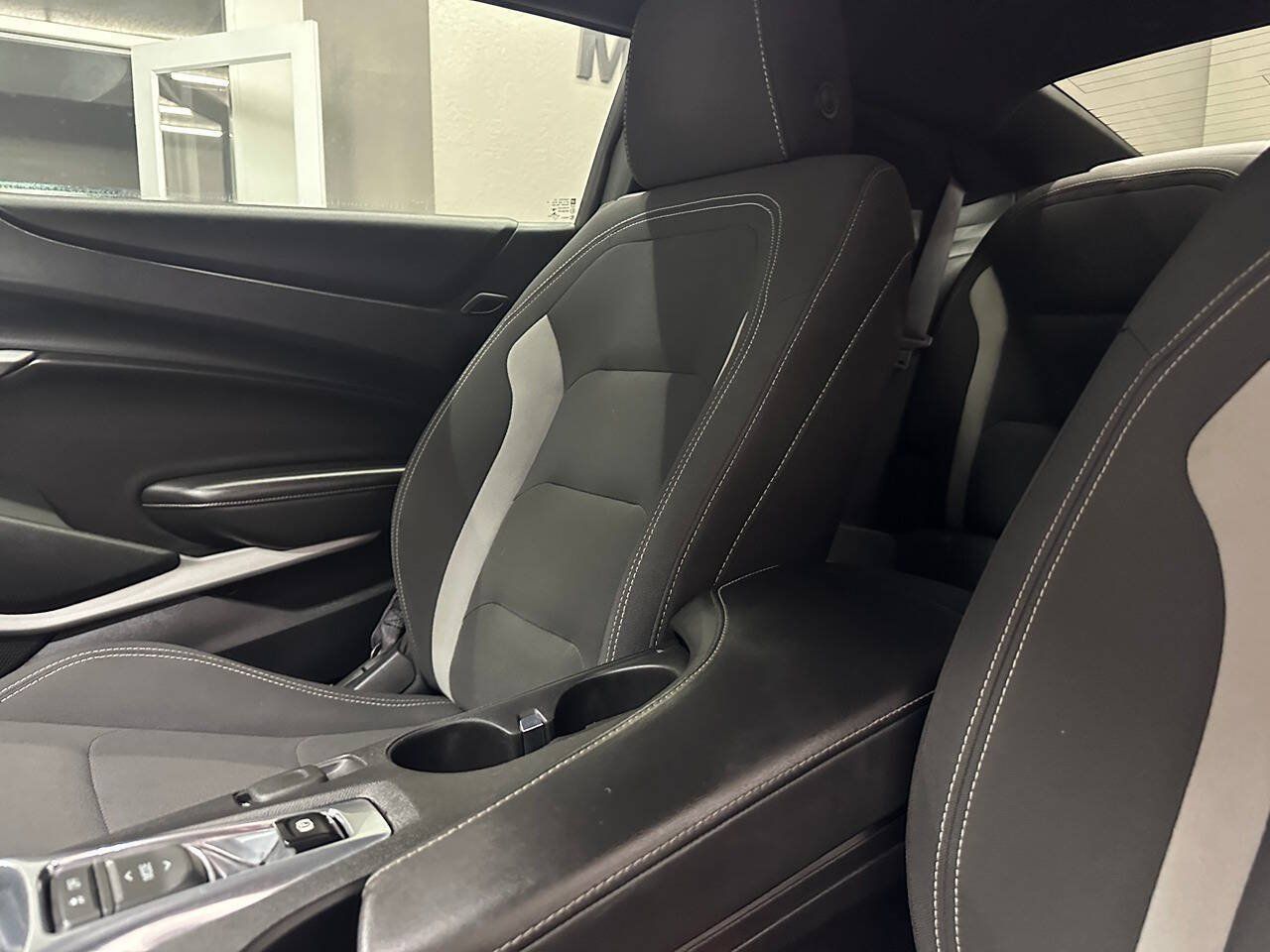 Used 2017 Chevrolet Camaro SS RWD image 41