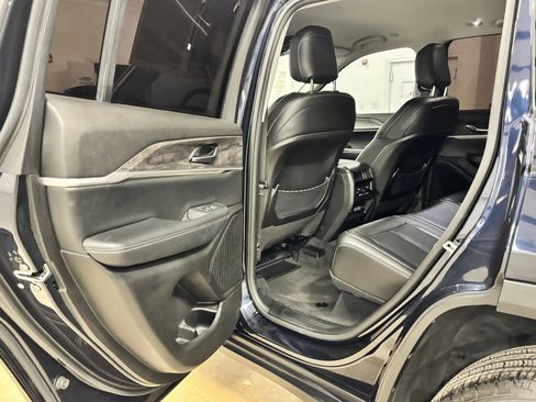 Used 2023 Jeep Grand Cherokee Limited RWD image 19