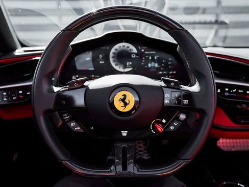 Used 2024 Ferrari SF90 Spider image 53