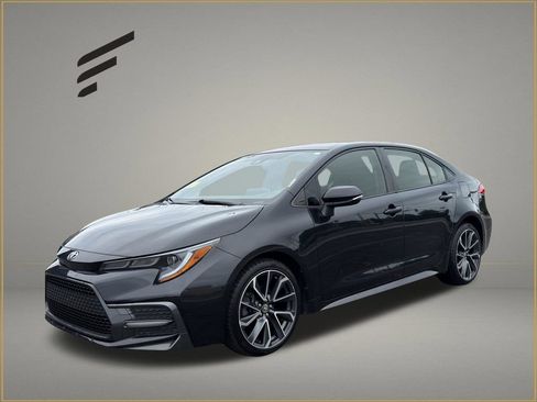 Used 2021 Toyota Corolla SE FWD image 1