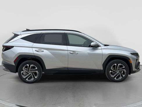 New 2026 Hyundai Tucson Limited AWD/4WD image 2