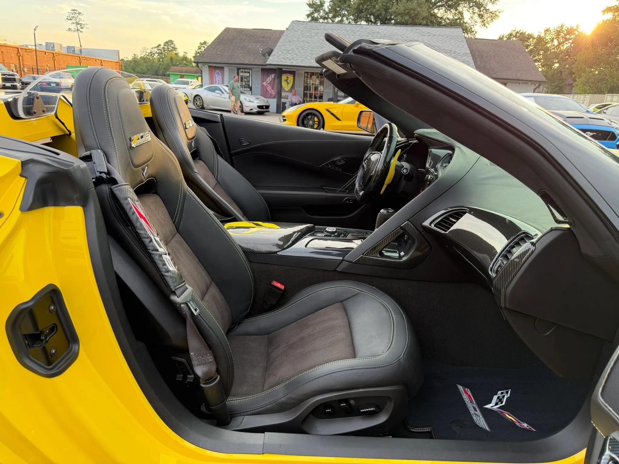 Used 2016 Chevrolet Corvette Z06 w/ 3LZ Preferred Equipment Group RWD image 22
