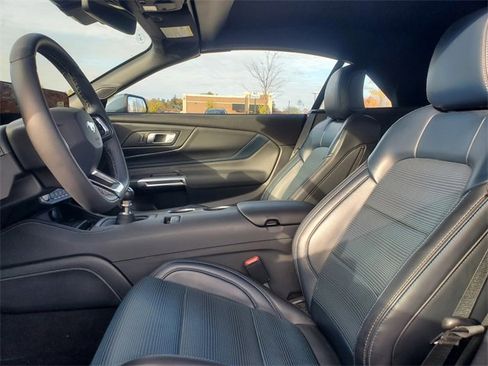 Used 2024 Ford Mustang GT Premium image 12