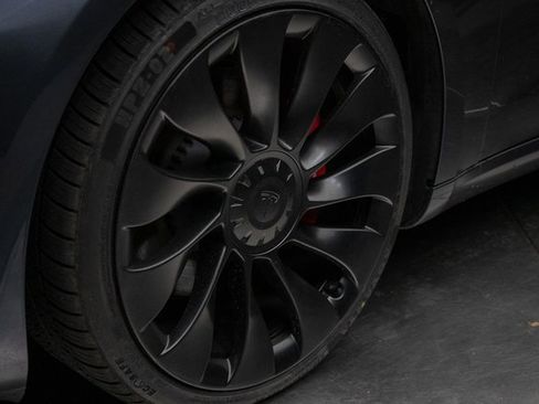 Used 2023 Tesla Model 3 Performance image 7