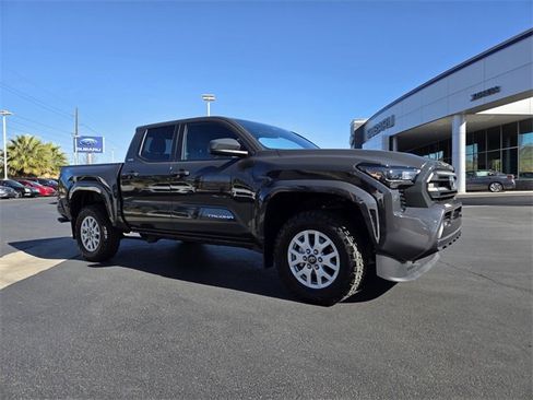 Used 2024 Toyota Tacoma SR5 image 2