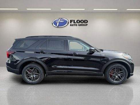 New 2026 Ford Explorer ST-Line image 4