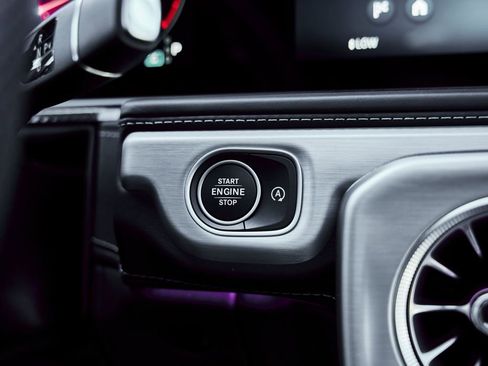 Used 2025 Mercedes-Benz G 63 AMG 4MATIC image 65