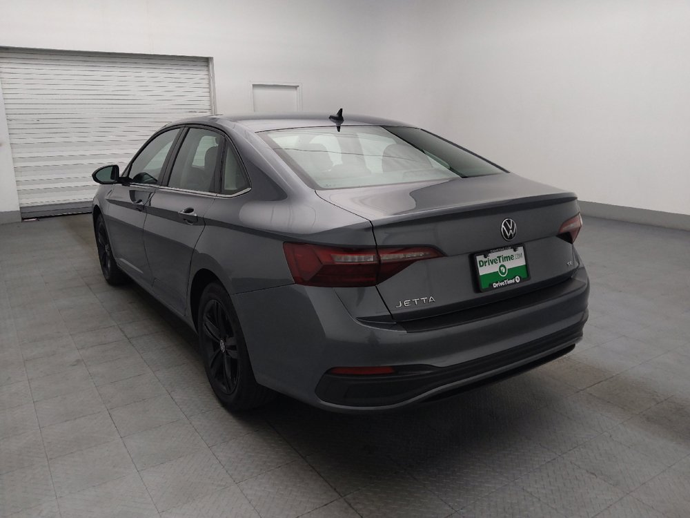 Used 2024 Volkswagen Jetta SE FWD image 5