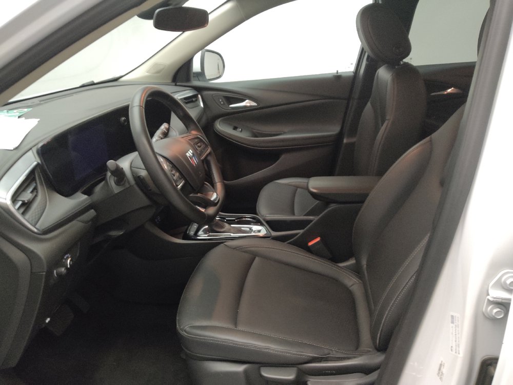 Used 2024 Buick Encore GX Sport Touring FWD image 17