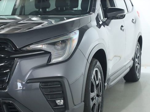 Used 2023 Subaru Ascent Onyx Edition AWD/4WD image 4