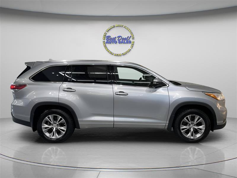 Used 2015 Toyota Highlander XLE AWD/4WD image 7