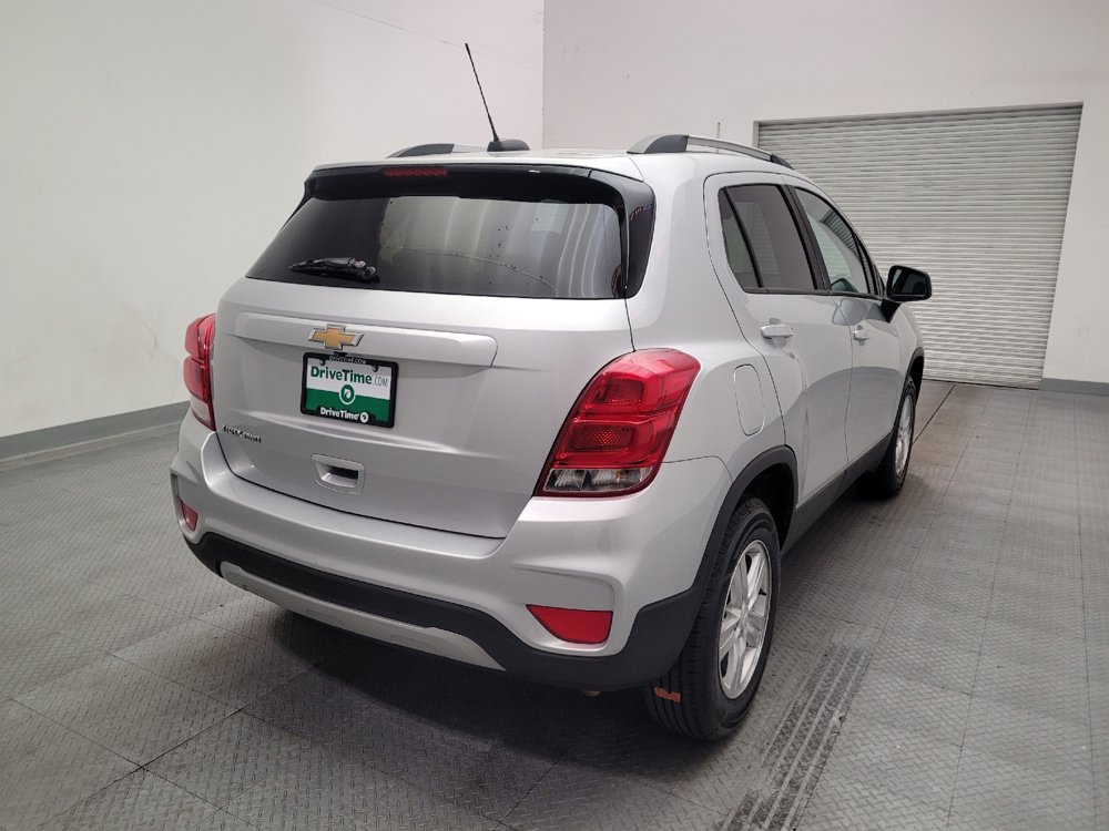 Used 2022 Chevrolet Trax LT w/ LT Convenience Package AWD/4WD image 7
