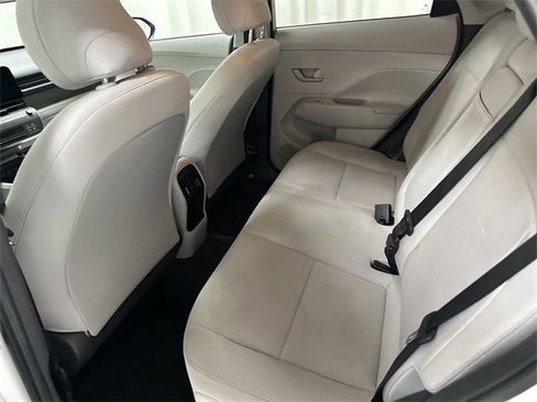 Used 2024 Hyundai Kona SEL image 15
