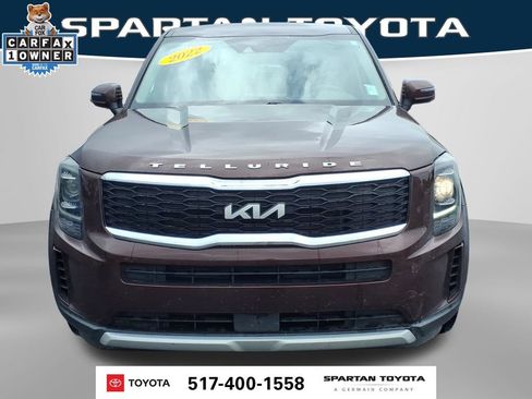 Used 2022 Kia Telluride LX FWD image 2