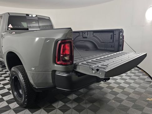 New 2026 RAM 3500 Tradesman image 15