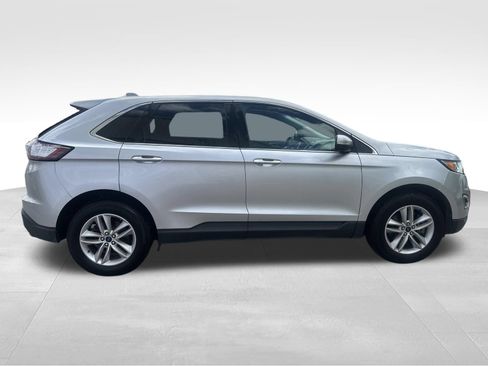 Used 2018 Ford Edge SEL AWD/4WD image 4