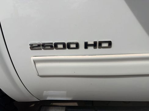 Used 2013 Chevrolet Silverado 2500 LTZ w/ LTZ Plus Package AWD/4WD image 10