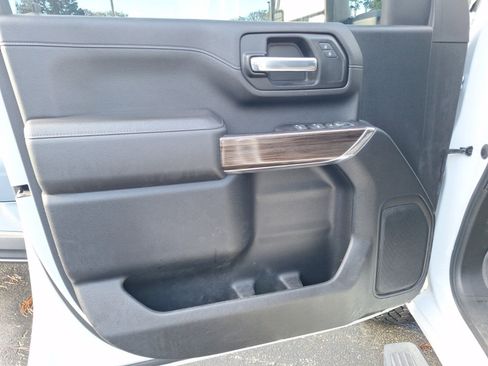 Used 2023 Chevrolet Silverado 2500 LT w/ Convenience Package image 9