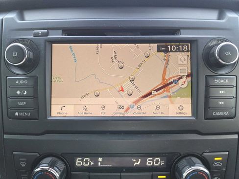 Used 2019 Nissan Titan SL w/ Midnight Edition image 26