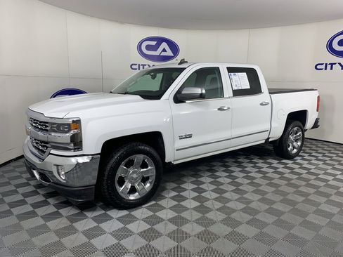 Used 2018 Chevrolet Silverado 1500 LTZ w/ Texas Edition image 7