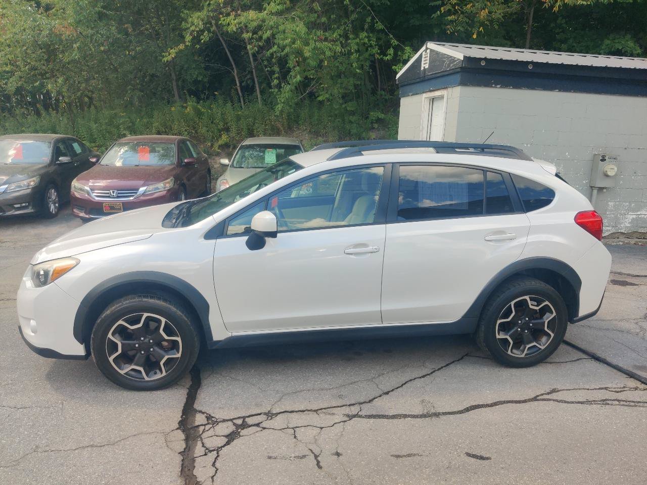 Used 2013 Subaru Crosstrek 2.0i Premium AWD/4WD image 3