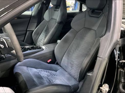 Certified 2023 Audi e-tron GT Premium Plus AWD/4WD image 25