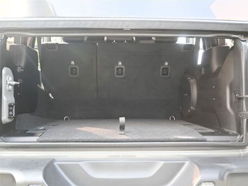 Used 2021 Jeep Wrangler Unlimited Sahara w/ Cold Weather Group image 15