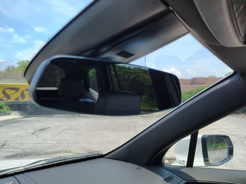 New 2025 Cadillac XT6 Luxury w/ LPO, Premium Carpet Package image 32