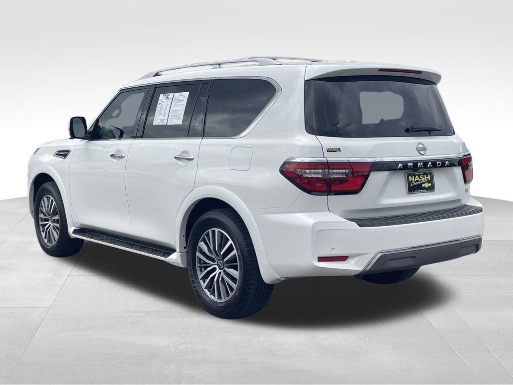 Used 2024 Nissan Armada SL w/ Captain's Chairs Package RWD image 5