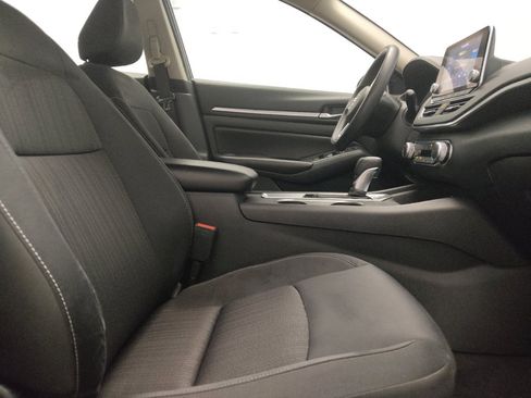Used 2022 Nissan Altima 2.5 SV FWD image 21