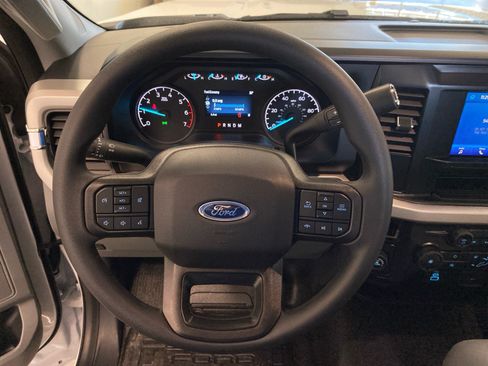New 2026 Ford F250 XL w/ XL Chrome Package RWD image 12