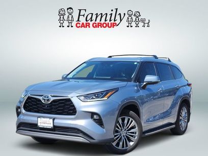 Used 2023 Toyota Highlander Platinum