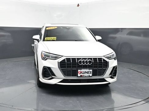 Used 2024 Audi Q3 2.0T Premium AWD/4WD image 2