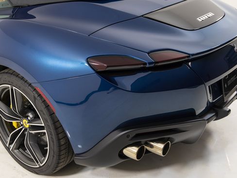 Certified 2025 Ferrari Roma Spider RWD image 32