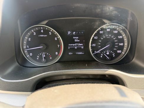 Used 2018 Hyundai Elantra SEL FWD image 11