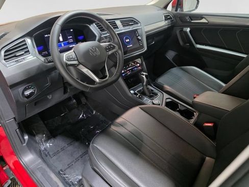 Certified 2023 Volkswagen Tiguan SE AWD/4WD image 24