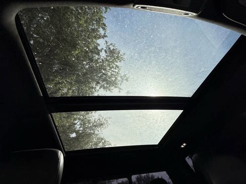 Used 2018 Ford F150 Lariat image 7